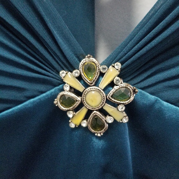 Vintage Gown - Picture 3 of 3